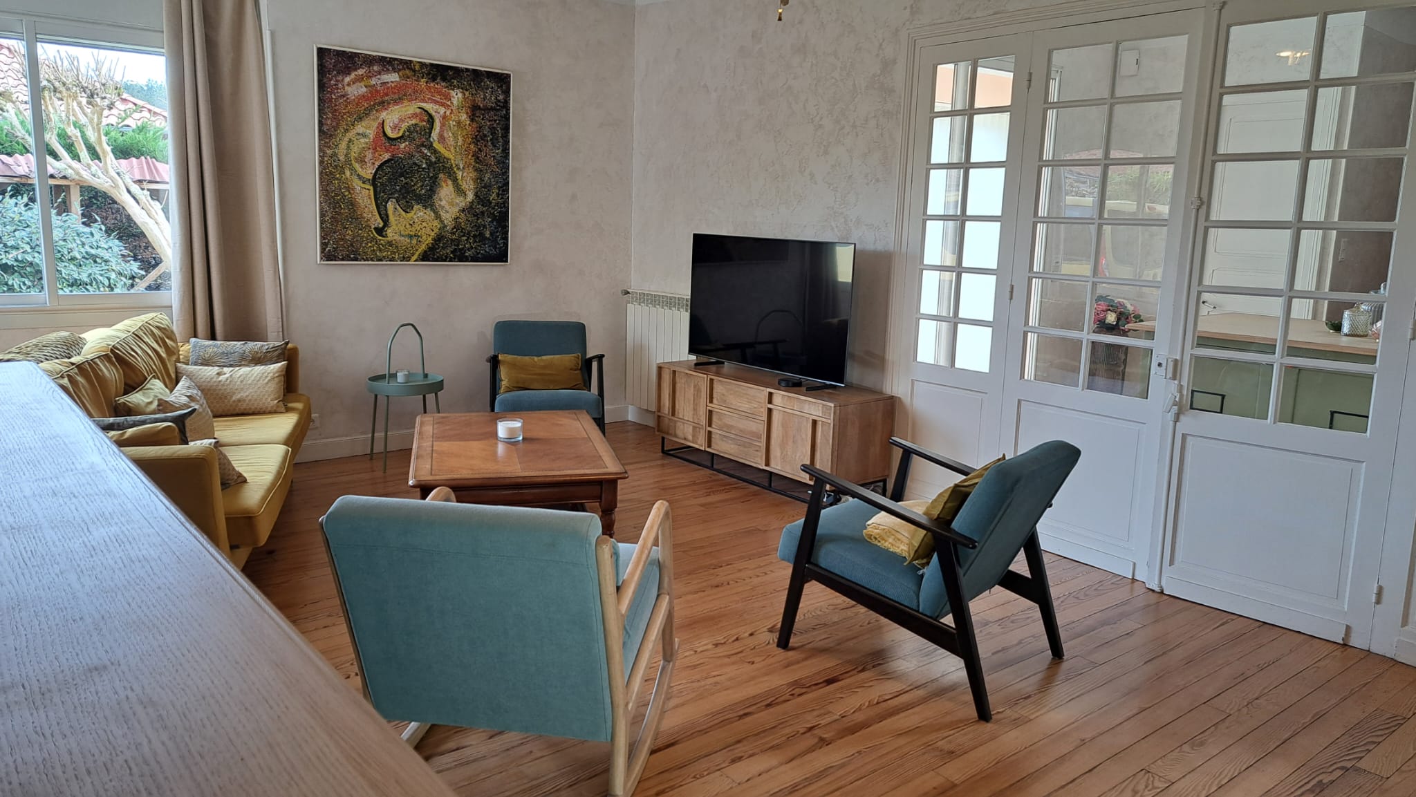 Salon dans gîte de charme Gourbera