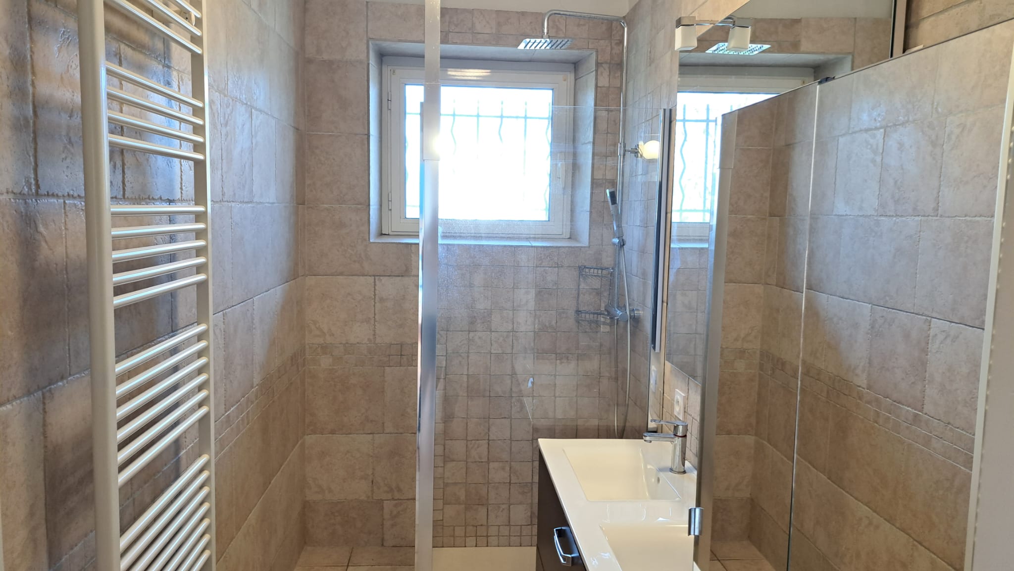 Salle de bains maison de location